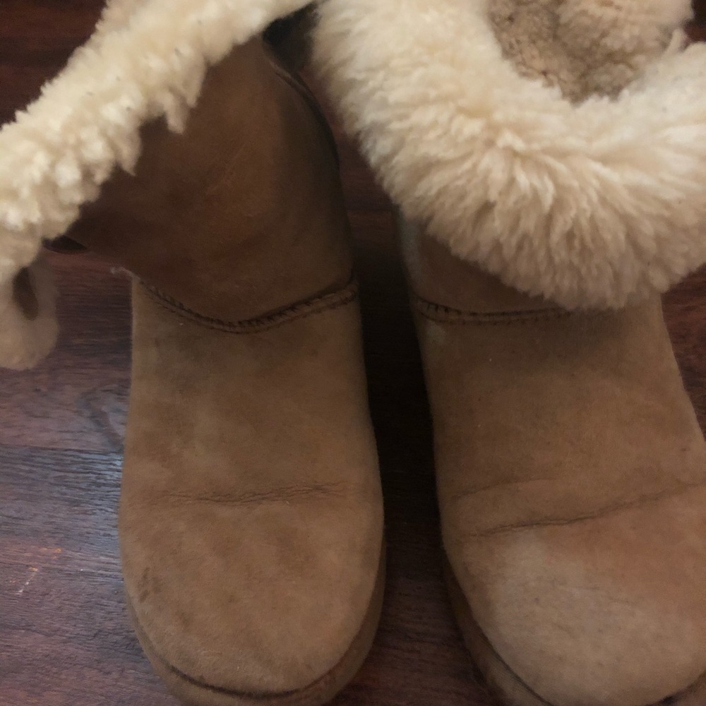 Size 6 women uggs